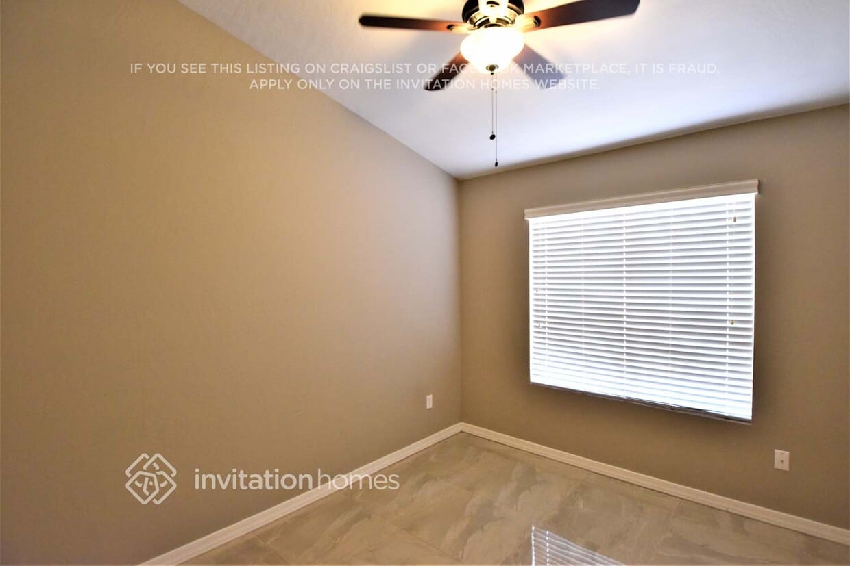 Building Photo - 836 E Morelos St