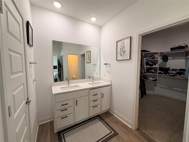 Building Photo - 18017 Stefano Dr