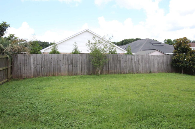Building Photo - Pet Friendly 4BR Near NAS, Beaches & More!...