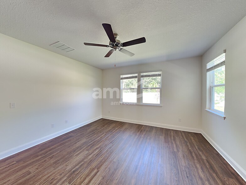 Building Photo - 104 Fornells Way
