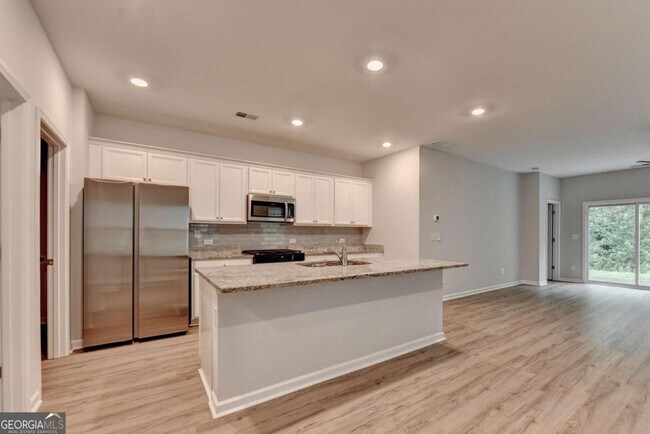 Building Photo - 175 Grey Falcon Ave