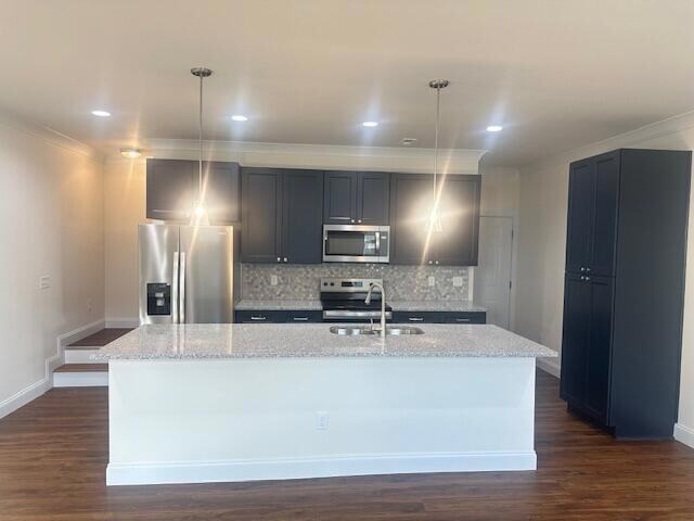 Building Photo - 1923 Cypress Ln