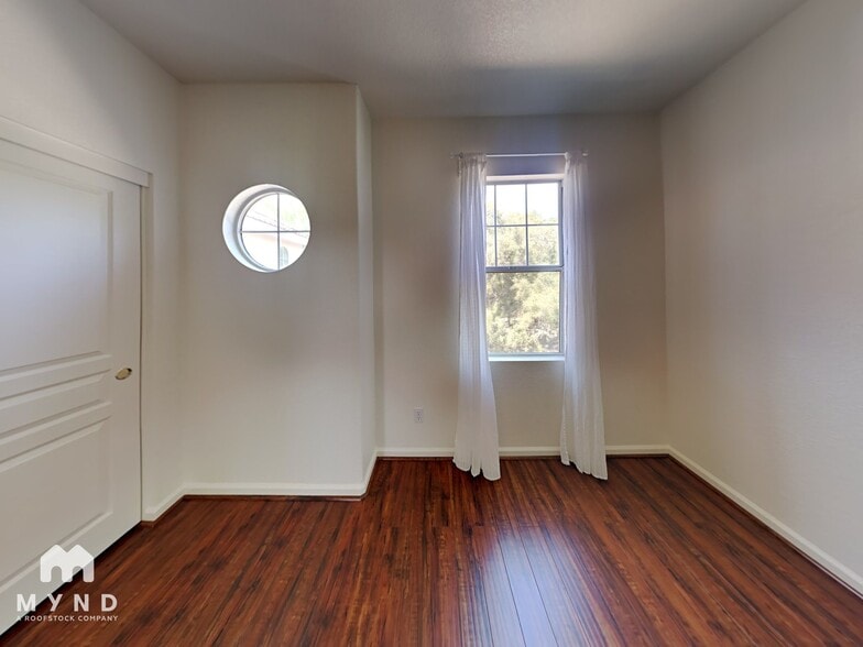 Building Photo - 2742 Chateau Montelena Way