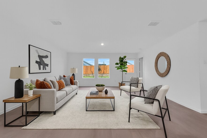 Building Photo - 3012 Yellow Pine Ave