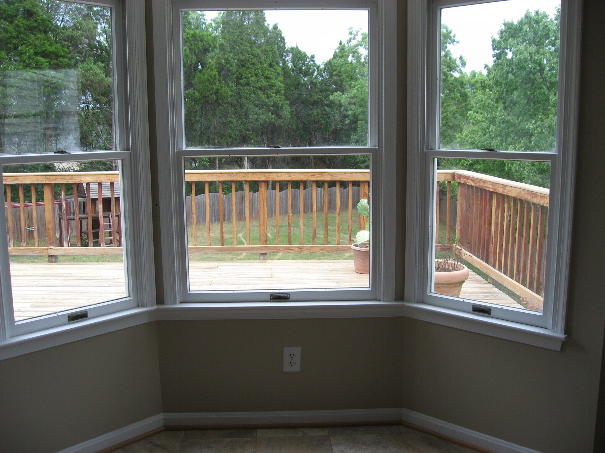 Building Photo - 8626 Ambrose Ct