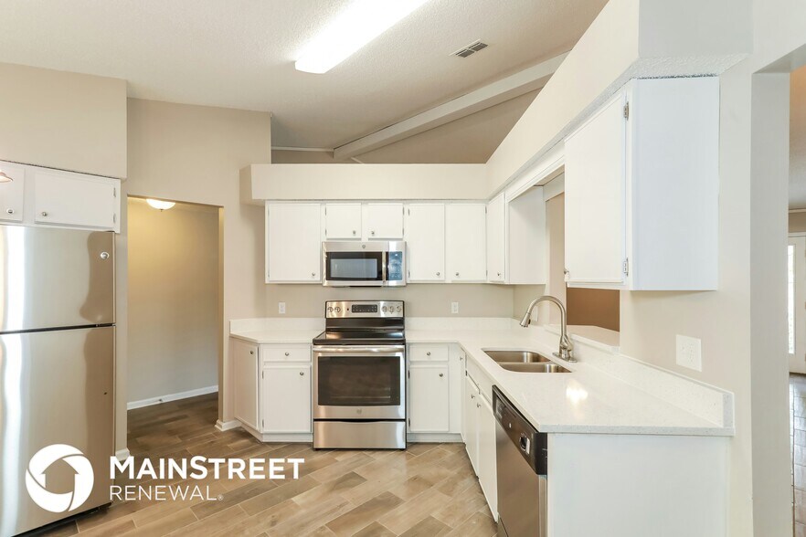 Building Photo - 6099 Blank Dr