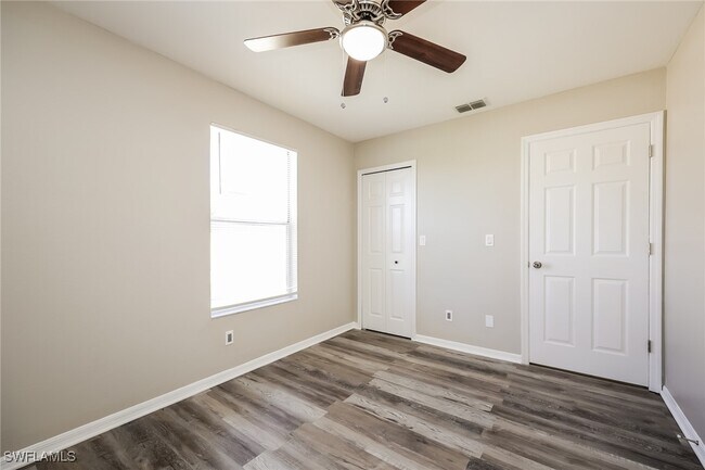 Building Photo - 3615 Caloosa Pkwy