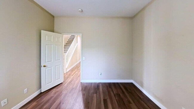 Building Photo - Welcome to your next dream home in Corona!