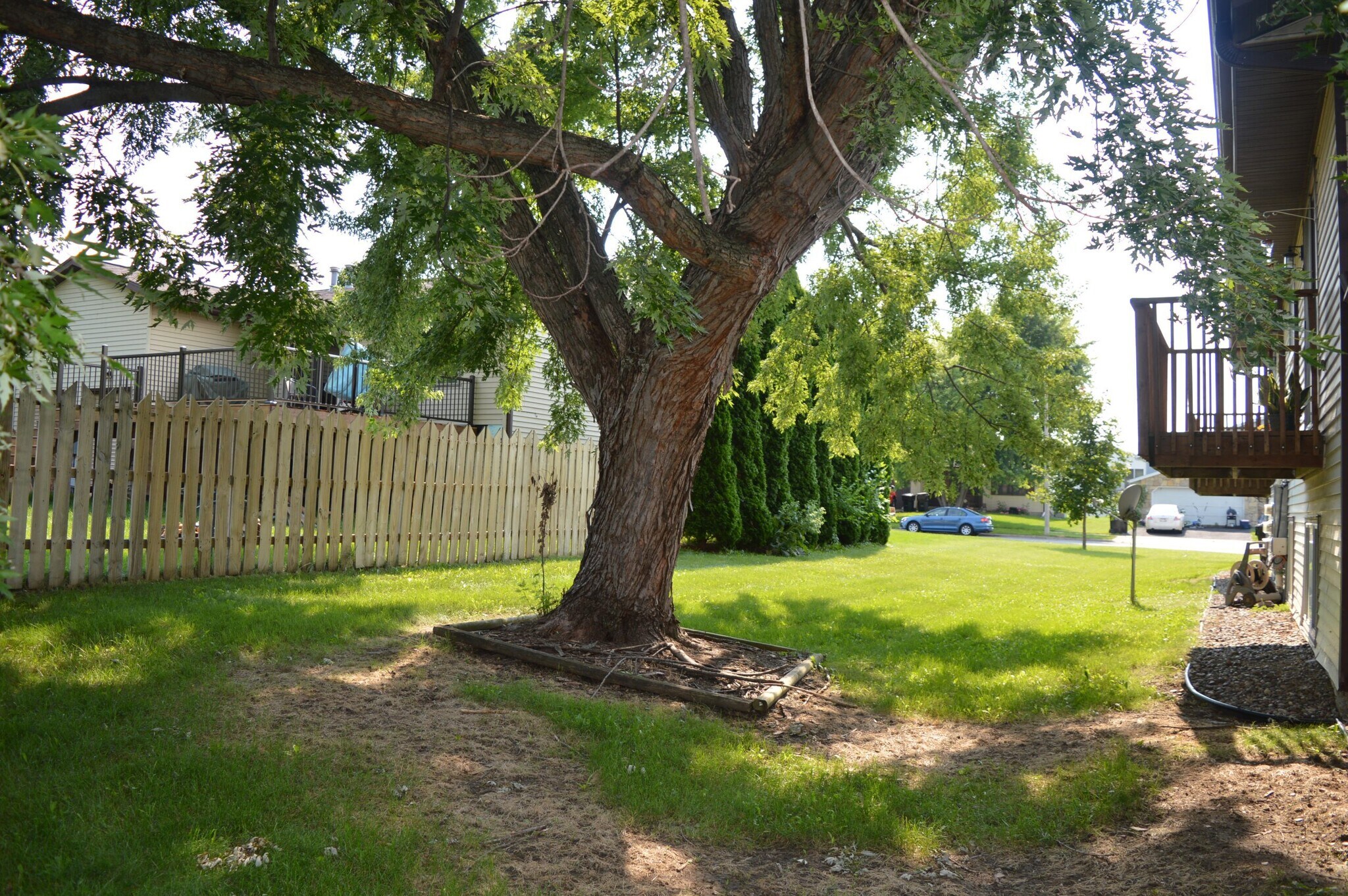 Building Photo - 554 Seminole Way