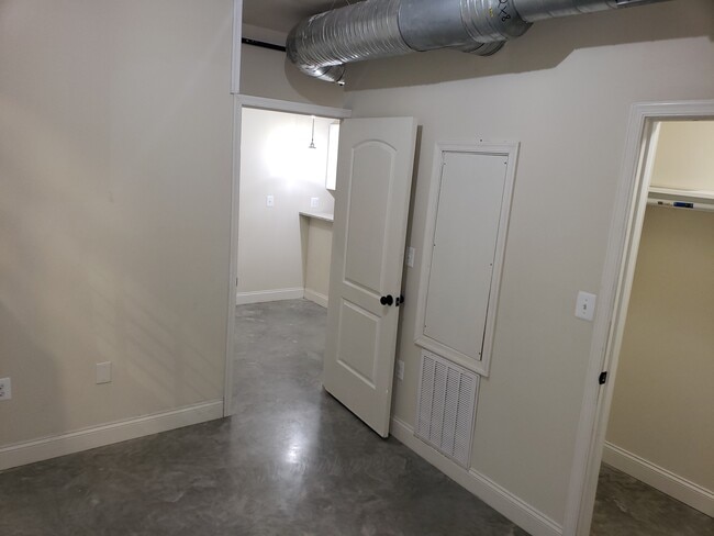 Building Photo - 124 Trenton St