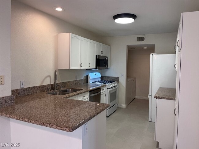 Building Photo - 9688 Gunsmith Dr