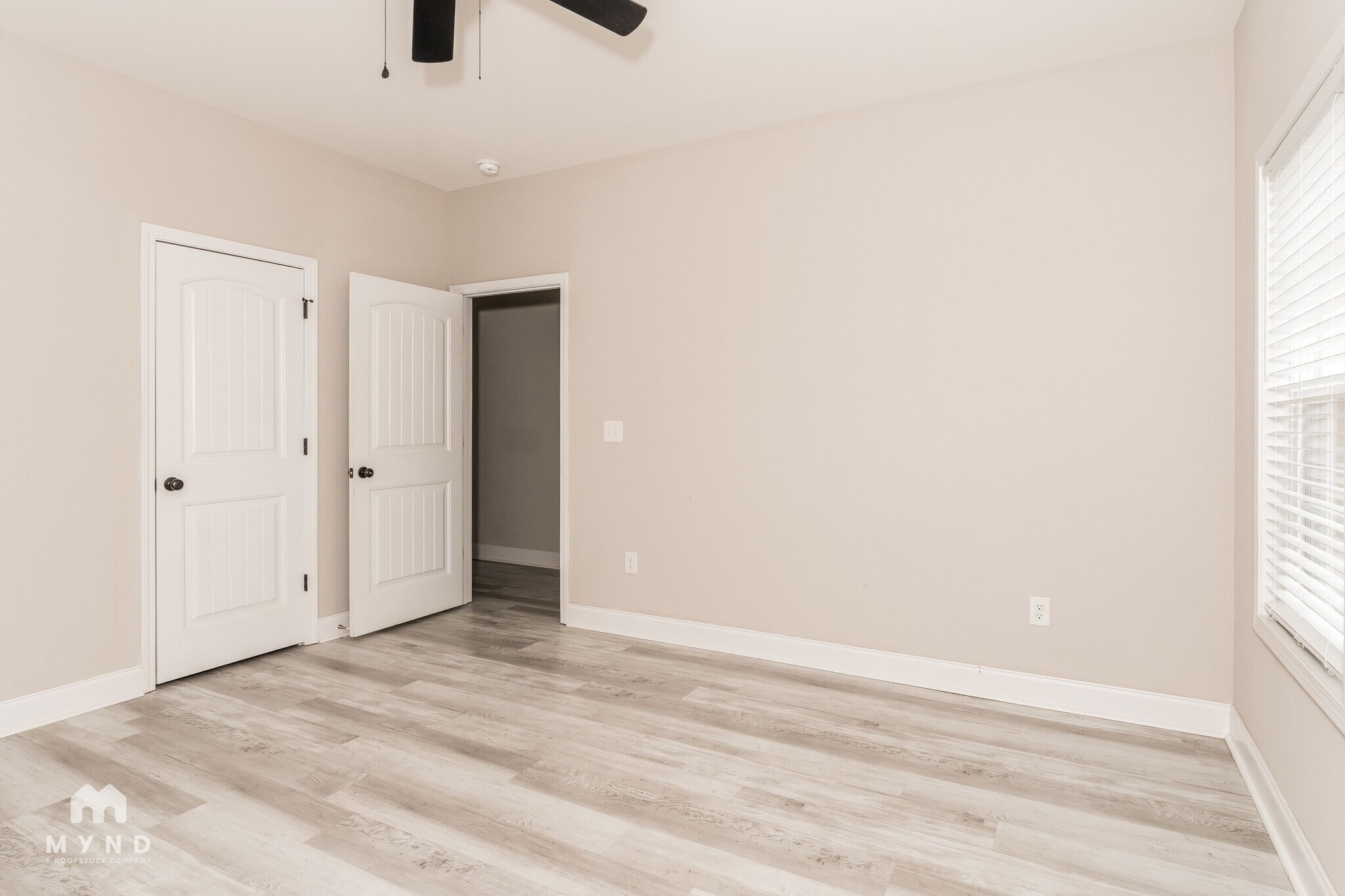 Building Photo - 219 Beau Claire Cir