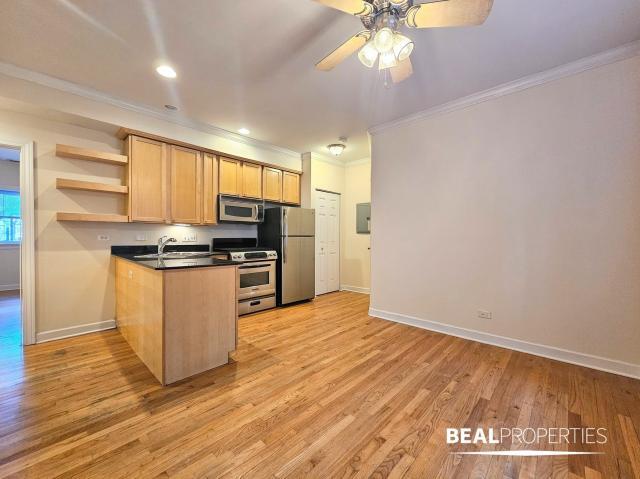 Building Photo - 1 bedroom in CHICAGO IL 60657