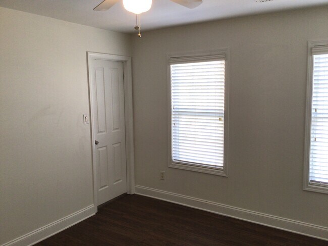 Building Photo - 10502 Carver Falls Road