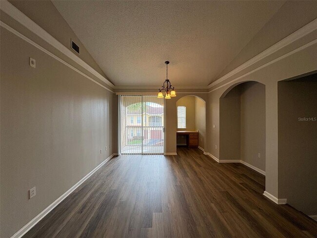 Building Photo - 12021 Villanova Dr
