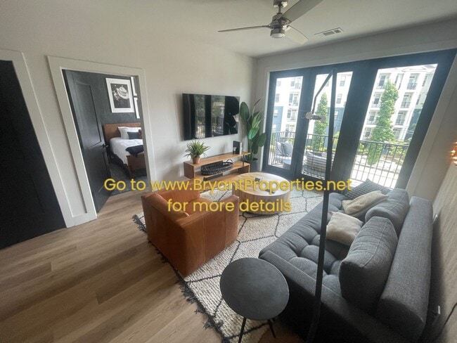 Building Photo - Nashville - Furnished 2-Bedroom Condo