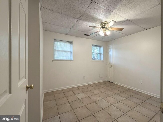 Building Photo - 2495 Vineyard Ln