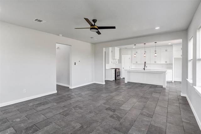 Building Photo - 576 Highview Ct