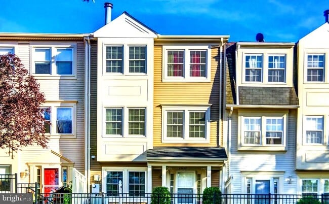 Building Photo - 12129 Salemtown Dr