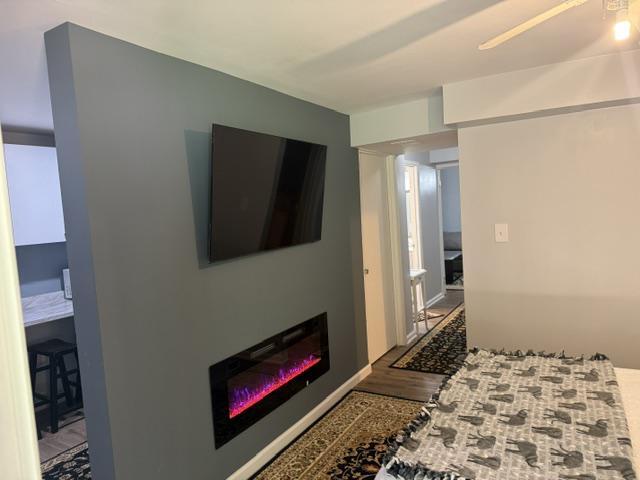 Building Photo - 15255 Streamside Ct