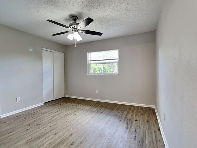 Building Photo - 2810 Bellwood Dr