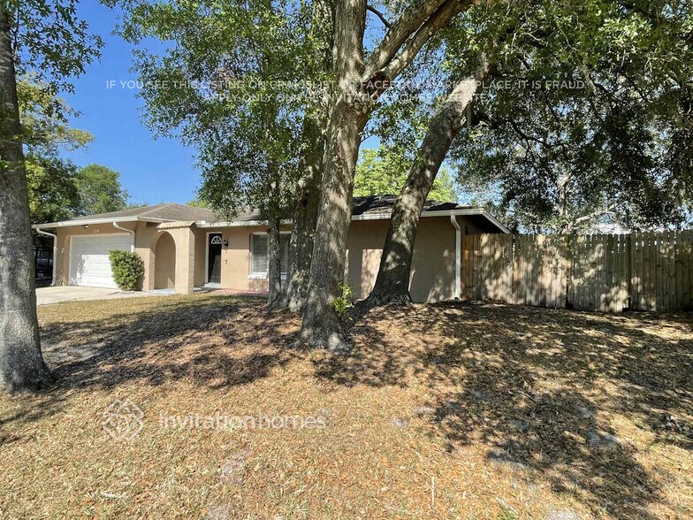 Building Photo - 104 Sunset Dr