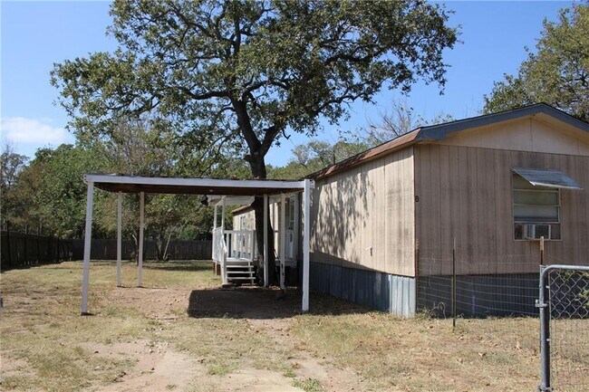 Building Photo - 122 Blue Flame Rd