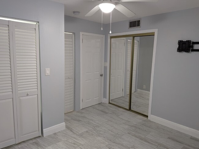 Building Photo - 2239 Polk St