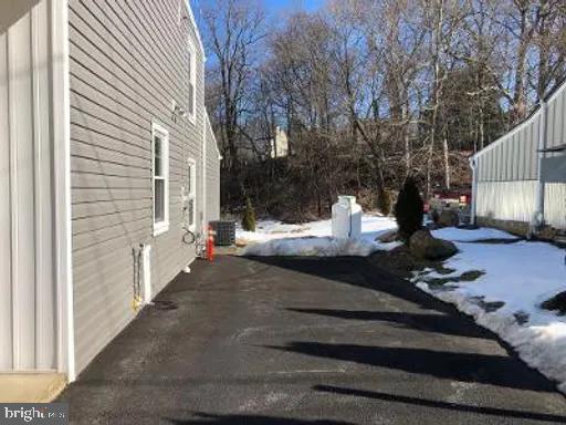 Building Photo - 659 Downingtown Pike