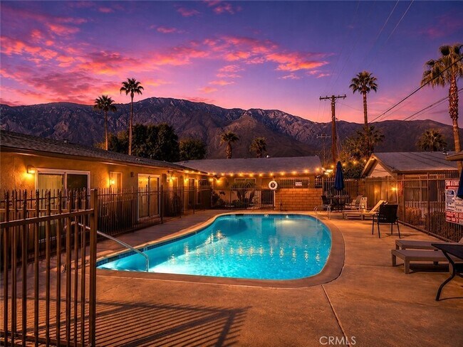 Building Photo - 685 E Vista Chino