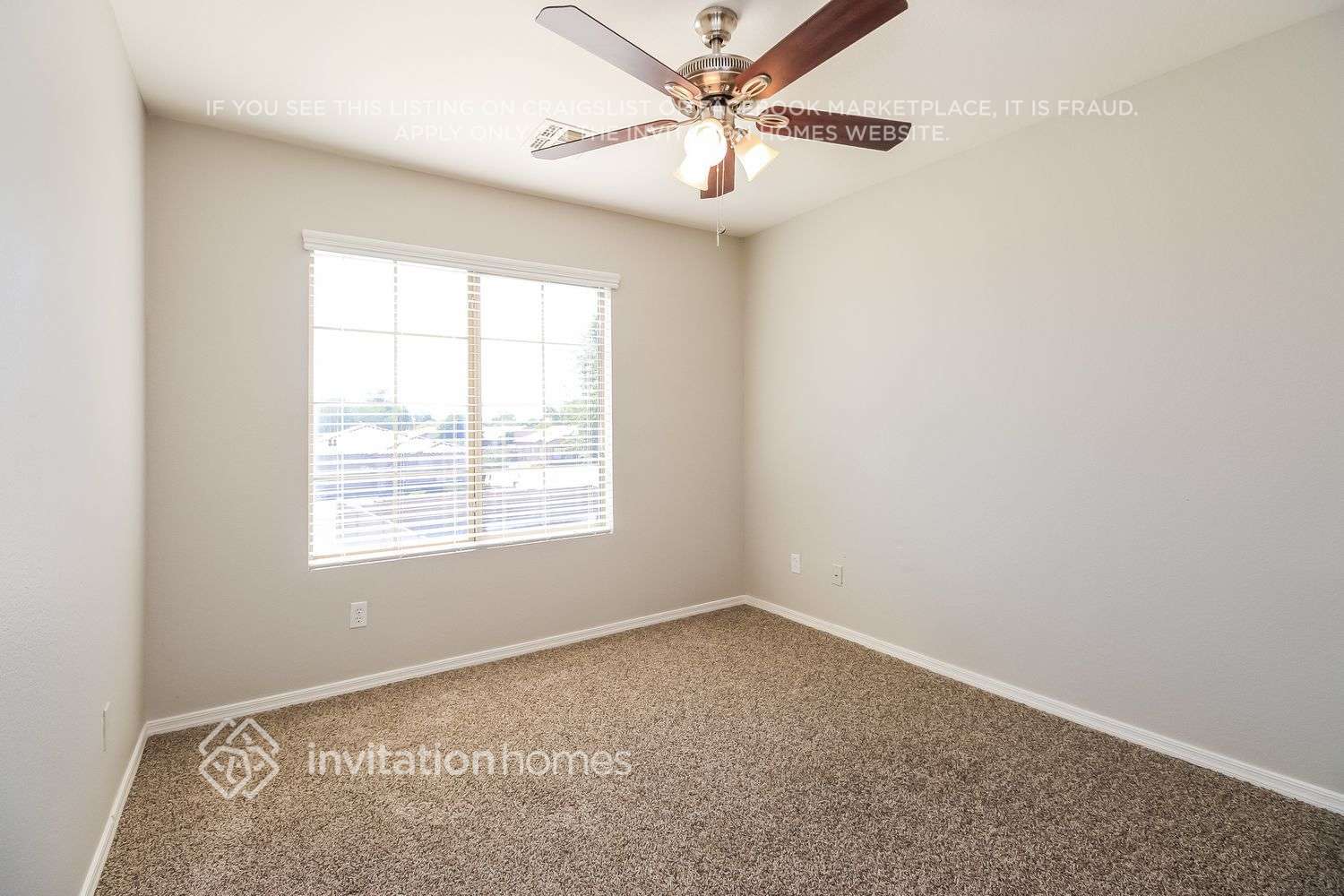 Building Photo - 2578 E Bellerive Dr