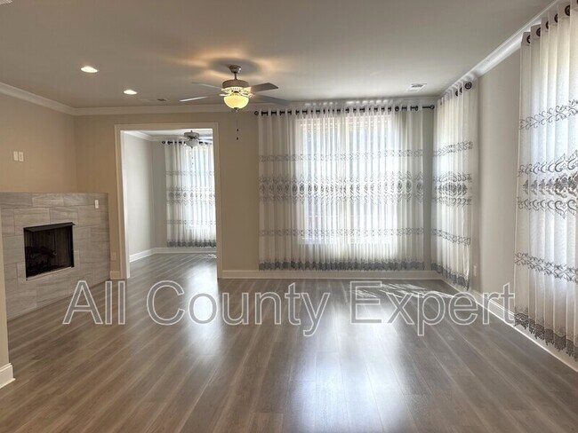 Building Photo - 1529 Huntwood Ct