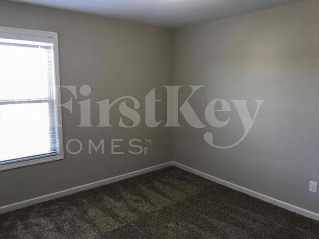 Building Photo - 3861 Cameron Trail SE