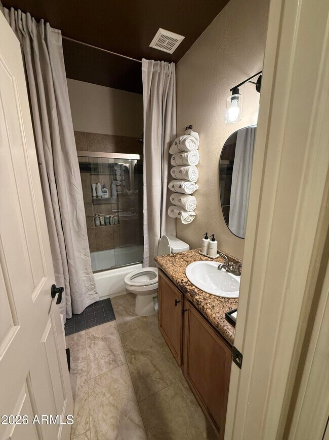 Building Photo - 4229 E Rancho Caliente Dr