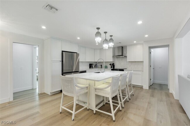Building Photo - 707 Durion Ct