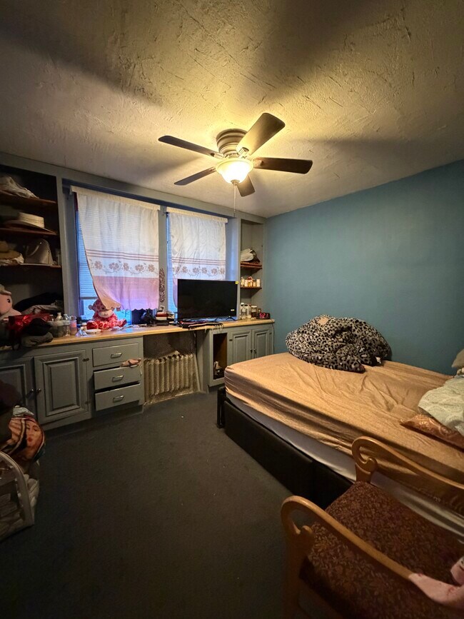 Building Photo - 1541 3rd Ave