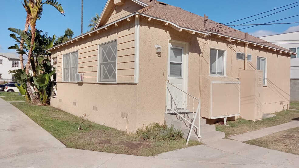 back door - 13628 Leadwell St