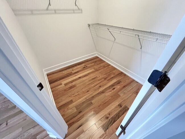 Building Photo - 970 Partridge Cir