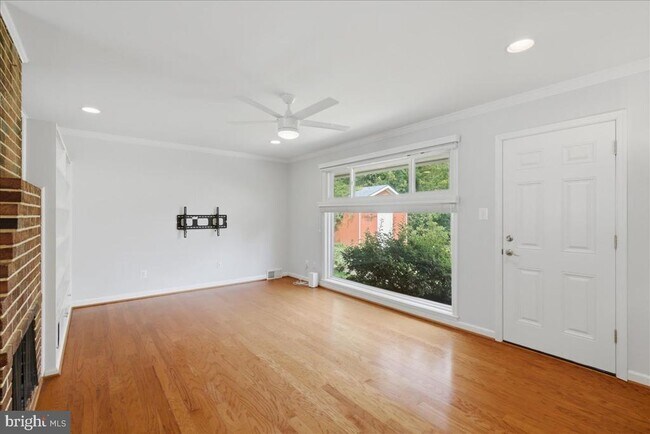 Building Photo - 7414 Inzer St