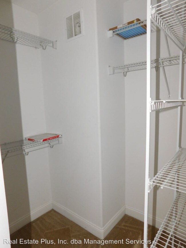 Building Photo - 4024 Arbor Green Way