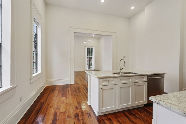 Building Photo - 2123 S Liberty St