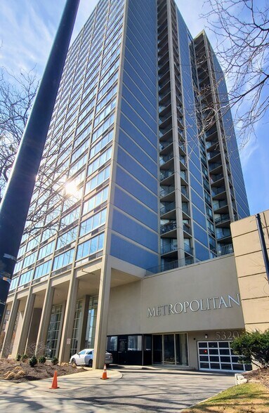 Primary Photo - 5320 N Sheridan Rd