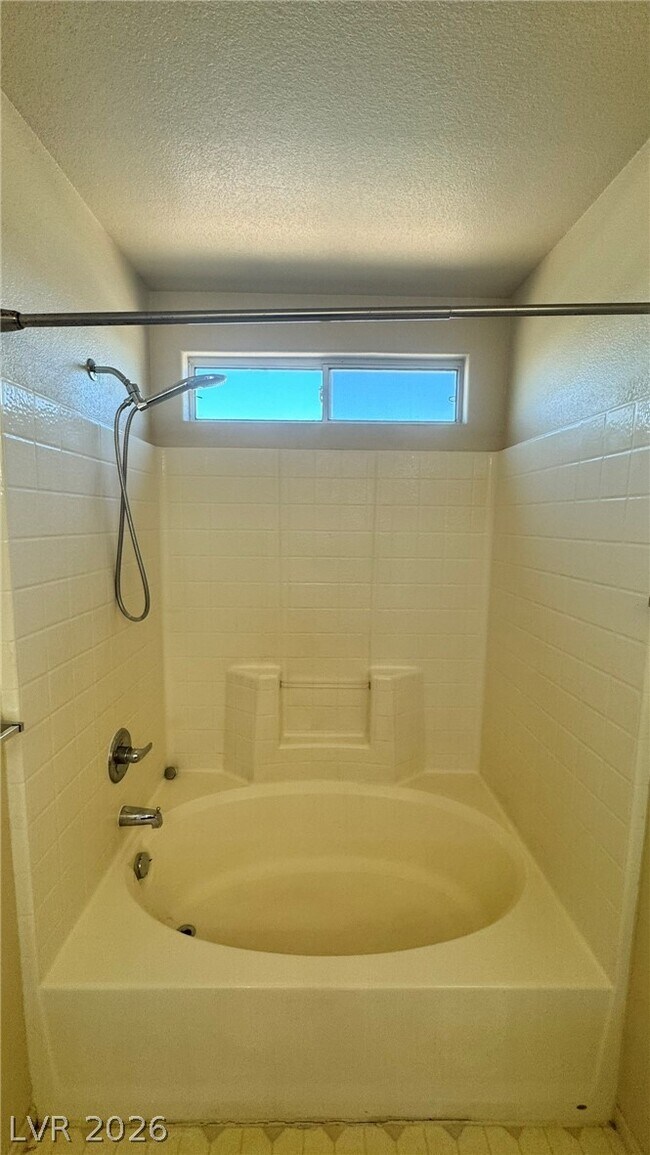 Building Photo - 3752 Autumn King Ave