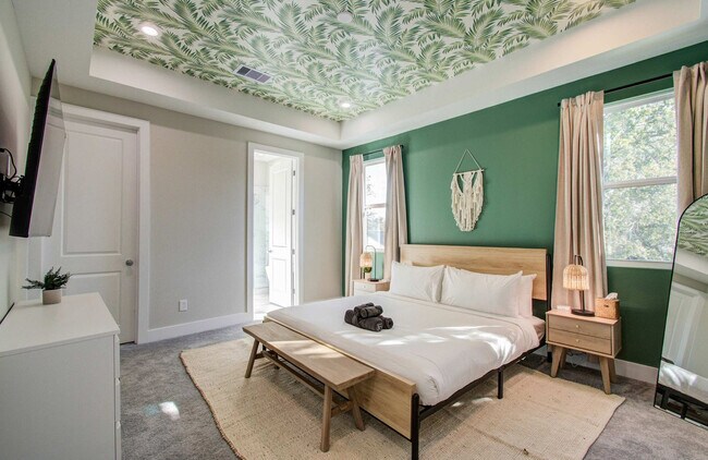 Building Photo - 8320 Curry Rd