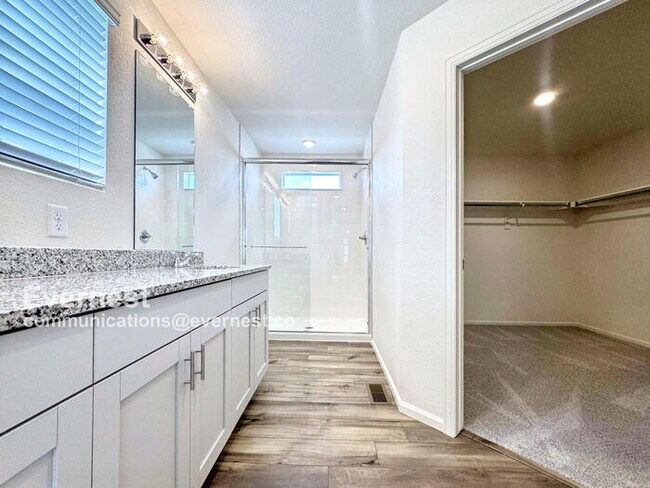Building Photo - 3858 Riviera Ct
