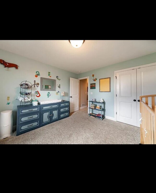Building Photo - 5610 Abercorn Dr