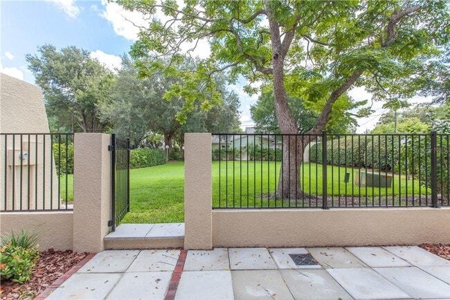 Building Photo - Winter Park Townhome