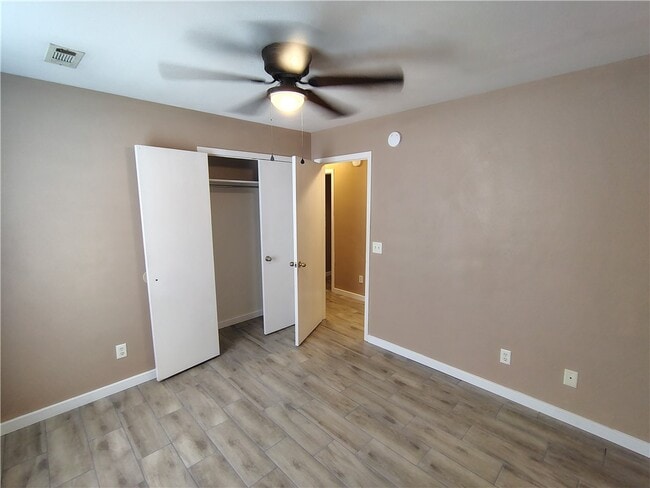 Building Photo - 1700 Joshua Pl