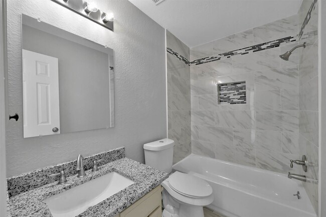 Building Photo - 2306 Piddler Dr