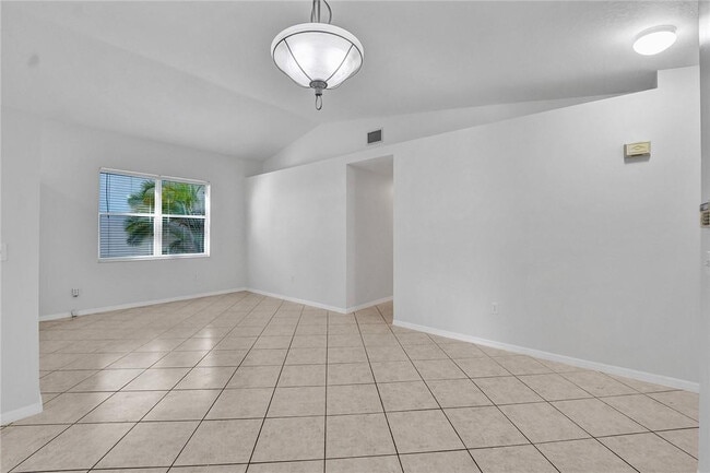 Building Photo - 5248 NW 117th Ave